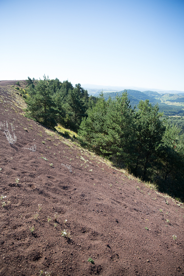 3L9A5569.jpg Le Puy de Lassolas - Copyright : See Otherwise 2012 - 2024